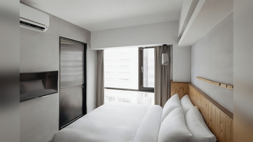 Are Under-Bed Safes Good for Apartments Or Small Spaces?