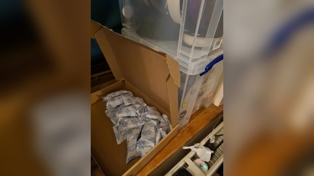 Can Silica Gel Be Used in Shipping Boxes?