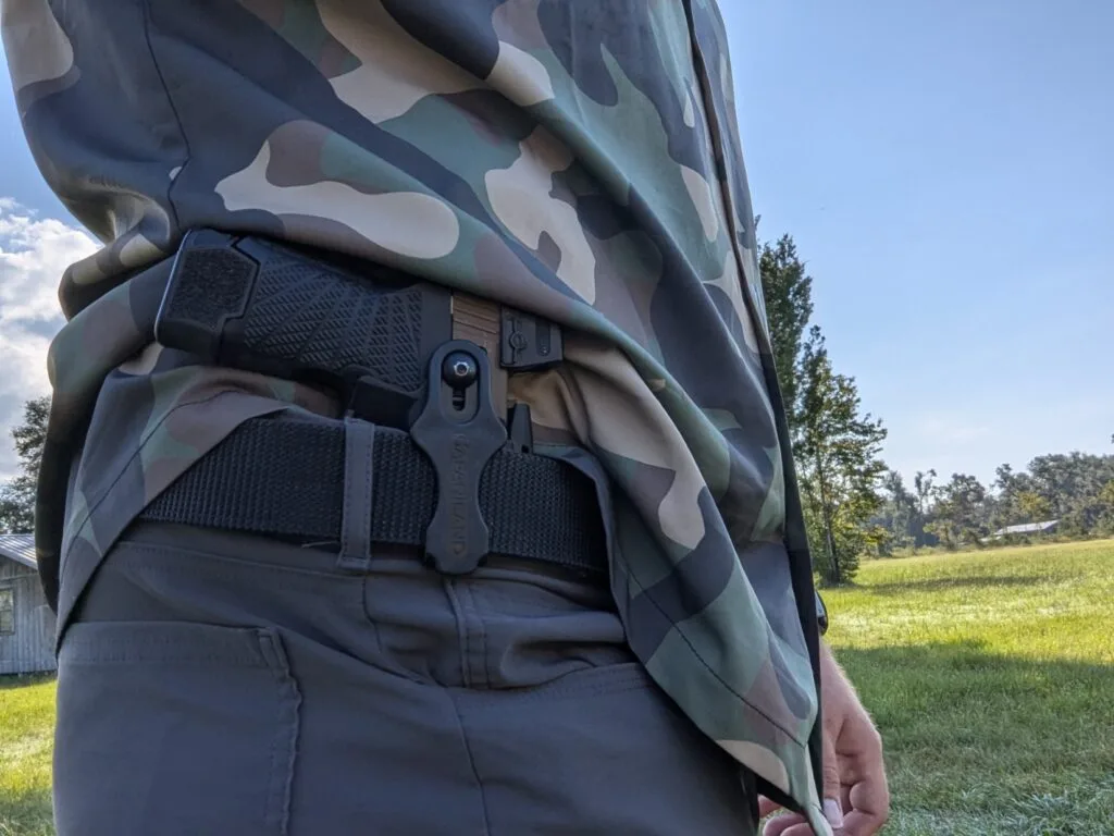 3 O'Clock Carry: Pros and Cons for Sitting