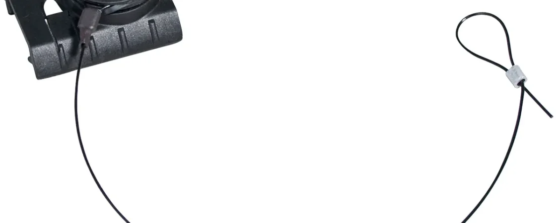 What battery does a rifle scope use?